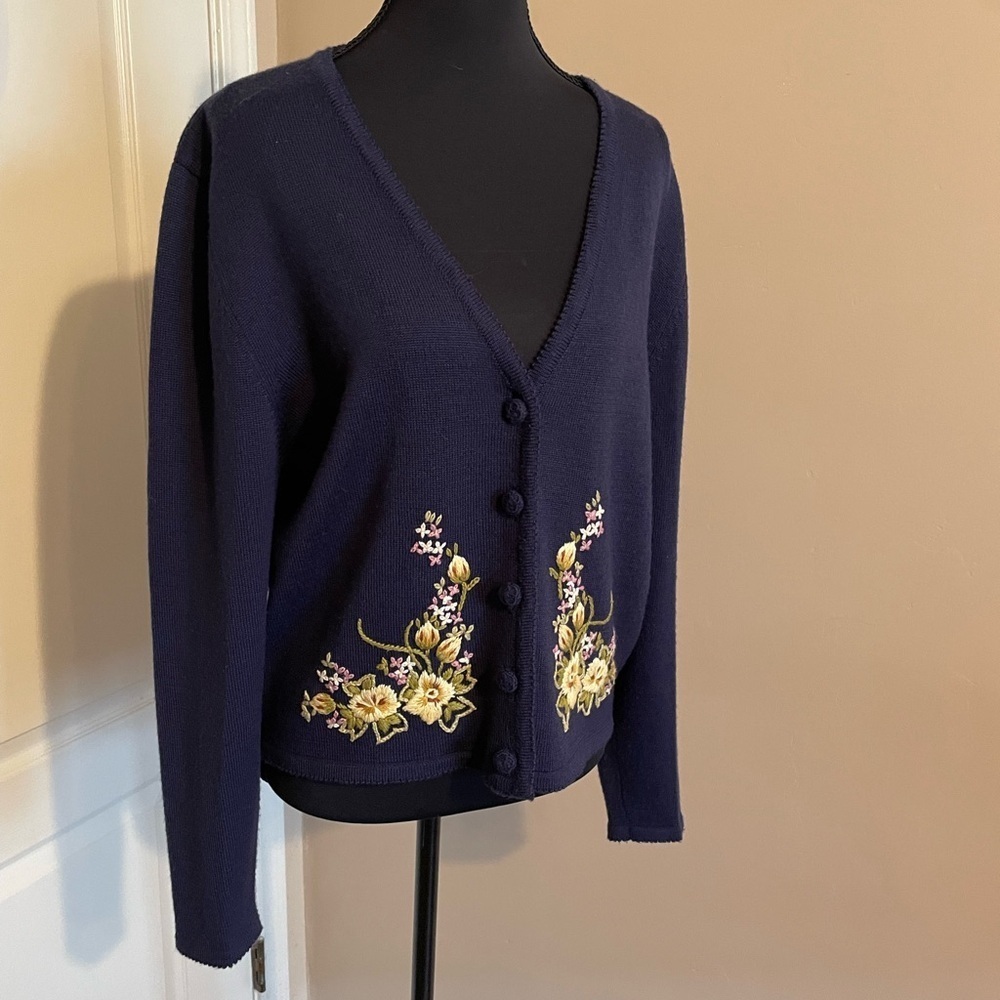 Vintage Susan Bristol Blue Size M Floral Embroidered Cardigan Sweater Cottage - Picture 2 of 12